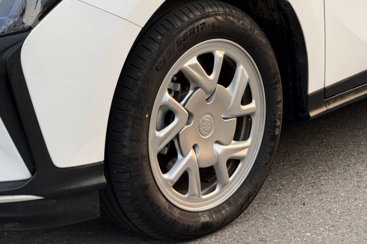 Used Buick Velite 6 2024 450km Range Commuter Version
