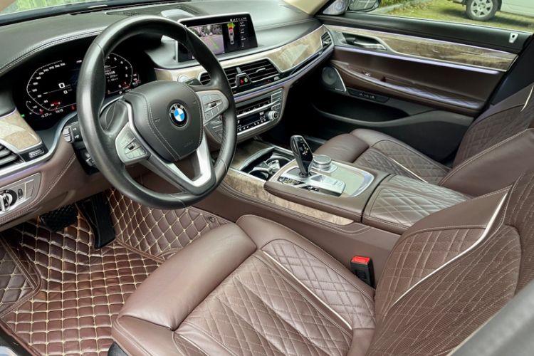 Used BMW 7 Series 2019 Restyled 740Li Leading Luxury Package
