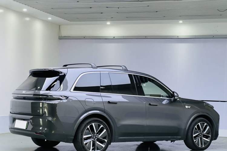 Used Li Auto L8 2023 Pro Model
