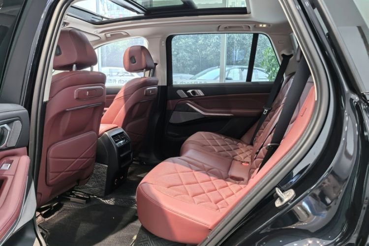 Used BMW X5 2023 xDrive 30Li Luxury M Sport Night Edition Package
