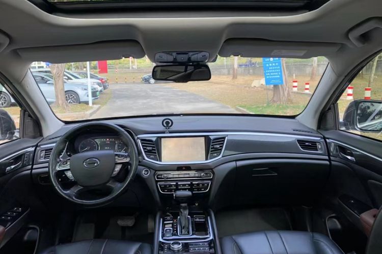 Used GAC Trumpchi GS7 2017 320T Four-Wheel Drive Luxury Smart Connectivity Model