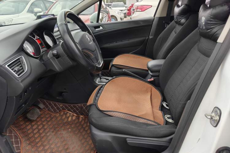 Used Peugeot 308 2014 Enjoy Edition Classic 1.6L Automatic Premium Model
