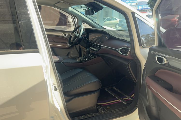 Used GAC Trumpchi M6 2023 PRO 270T DCT Luxury Edition