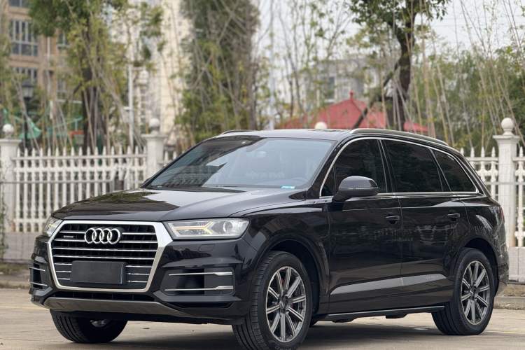 Used Audi Q7 2016 45 TFSI Technology Edition
