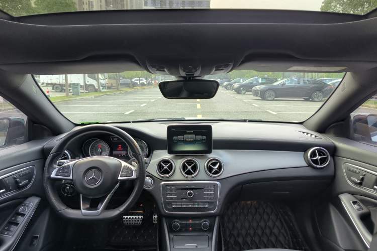 Used Mercedes-Benz CLA 2014 CLA 260 4MATIC
