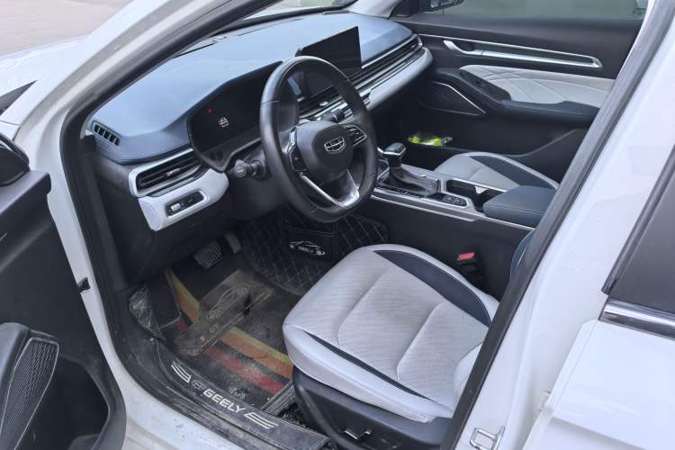 Used Geely Auto Emgrand 2022 4th Generation 1.5L CVT Flagship Model
