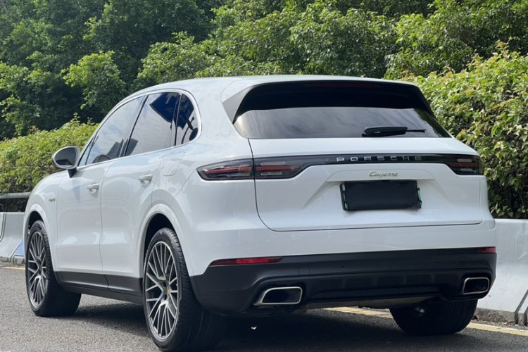 Used Porsche Cayenne E-Hybrid 2023 Cayenne E-Hybrid 2.0T Platinum Edition