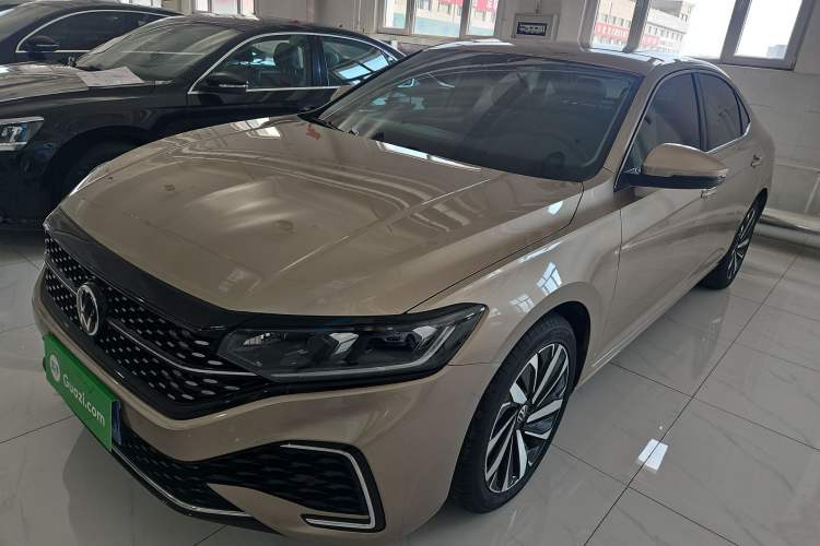 Used Volkswagen Passat 2022 330TSI Starry Elite Edition Custom Version
