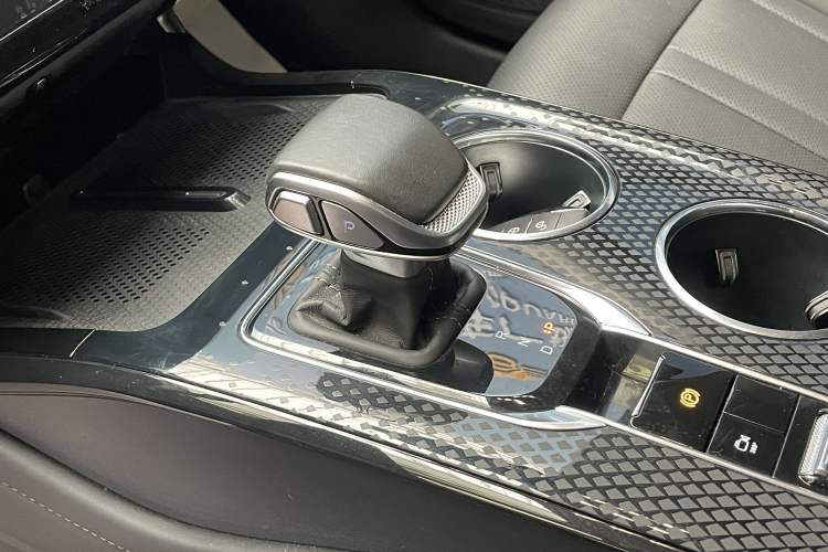 Used Hongqi HS3 PHEV 2024 PHEV 115km Jingwei Edition
