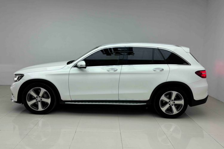 Used Mercedes-Benz GLC 2016 GLC 260 4MATIC Luxury Model