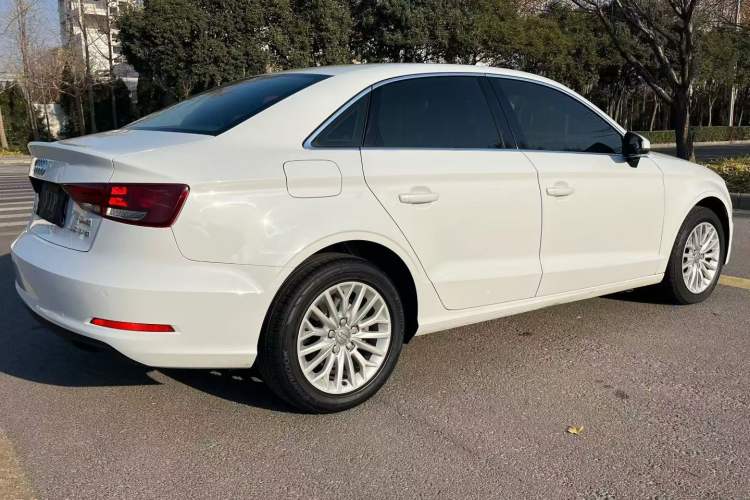 Used Audi A3 2016 Limousine 35 TFSI Ambition Edition
