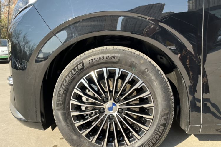 Used Denza D9 2022 DM-i 970 Four-Wheel Drive Prestige Model