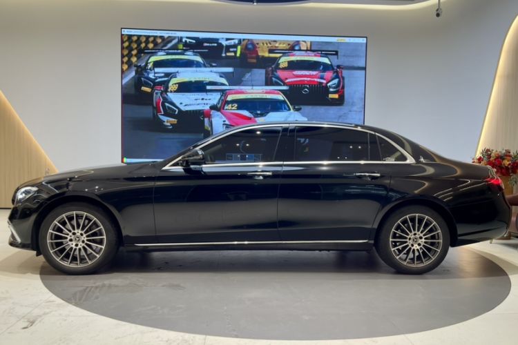 Used Mercedes-Benz E-Class 2023 Facelift E 260 L
