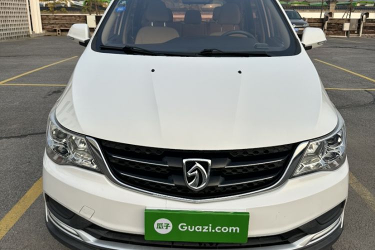 Used Baojun 730 2016 Revised Version 1.5L Manual Standard Model 5 Seats