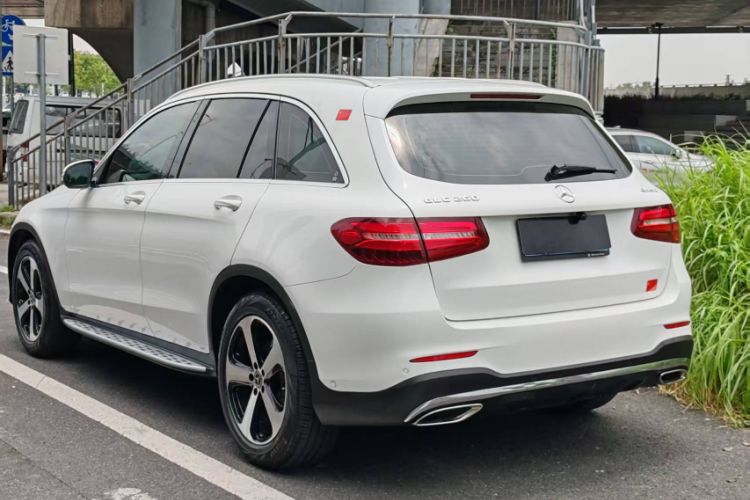 Used Mercedes-Benz GLC 2018 Facelift GLC 260 4MATIC Luxury Edition
