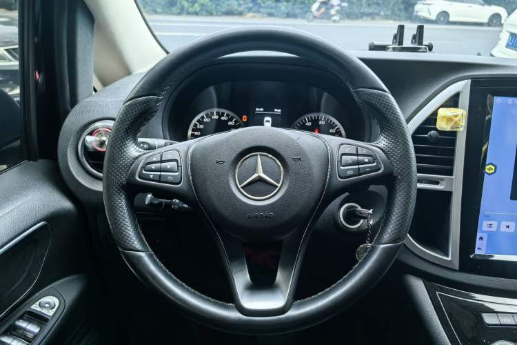 Used Mercedes-Benz Vito 2016 2.0T Business Edition
