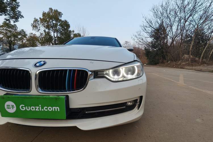 Used BMW 3 Series 2015 316Li Fashion Model
