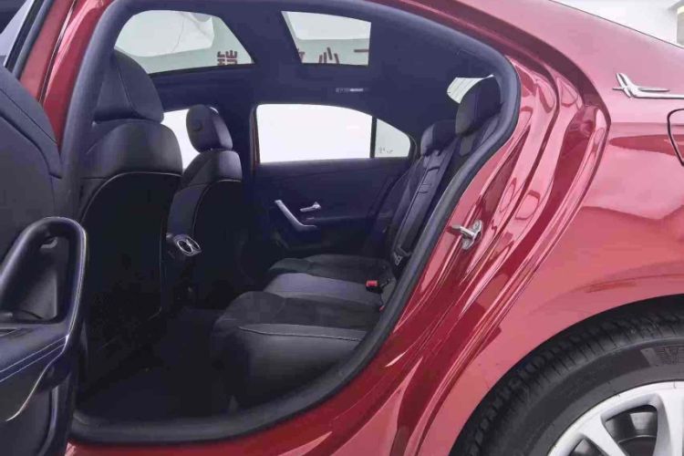 Used Mercedes-Benz A-Class 2020 Restyled A 200 L Sport Sedan Fashion Version
