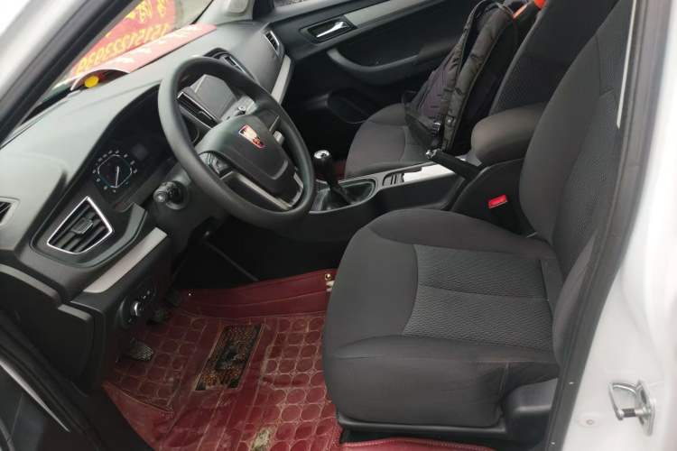 Used Roewe 360 2017 1.5L Manual Smart Screen Version
