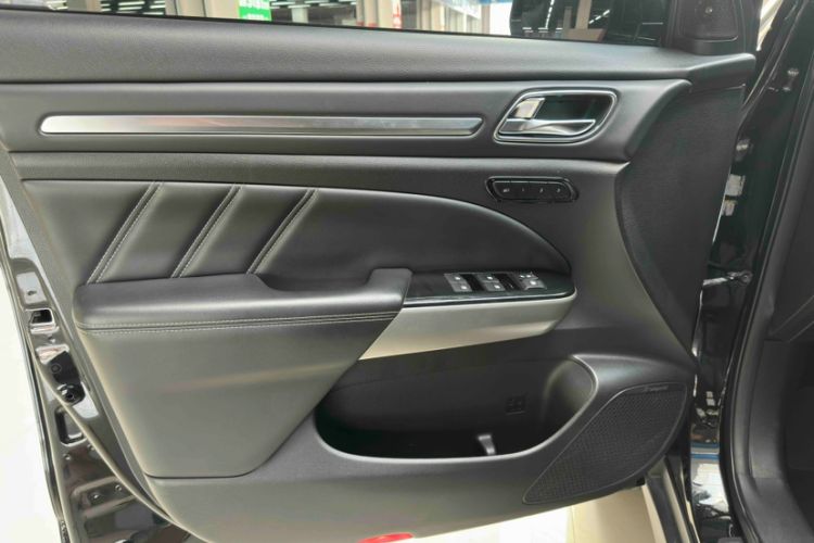 Used GAC Trumpchi GS8 2020 390T Two-Wheel Drive Luxury Smart Connectivity Commemorative Edition (7 Seats)
