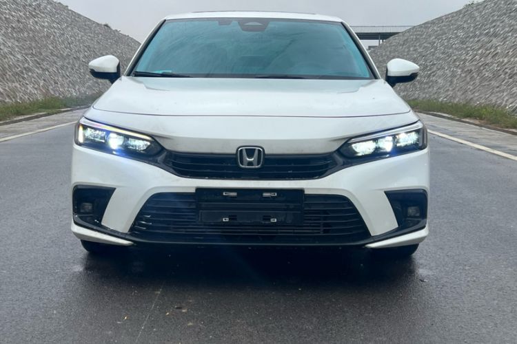 Used Honda Civic 2023 240TURBO CVT Dynamic Edition
