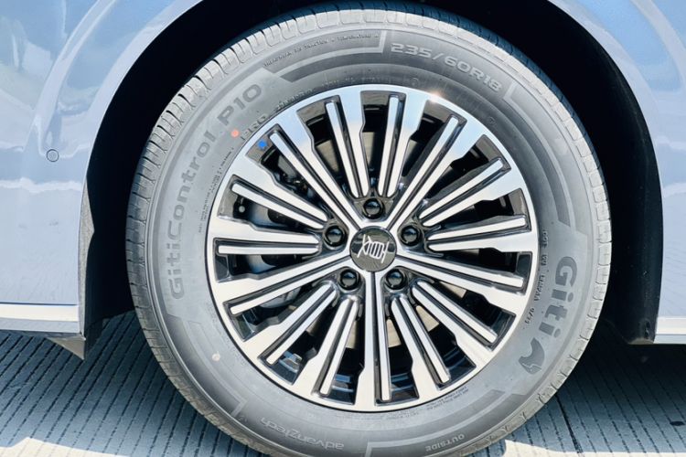 Used BYD Xia 2025 DM-i 1.5T 100km Leading Model