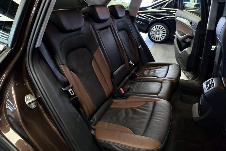 Used Audi Q5 2017 Plus 40 TFSI Technology Model
