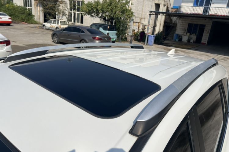 Used Toyota RAV4 2016 2.0L CVT Two-Wheel Drive Fashion Edition China V Standard
