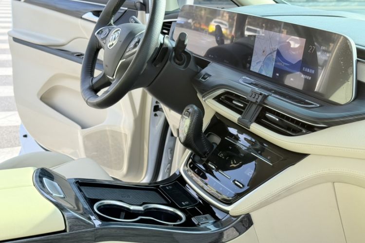 Used Buick GL8 2023 ES Lu Zun Deluxe Model
