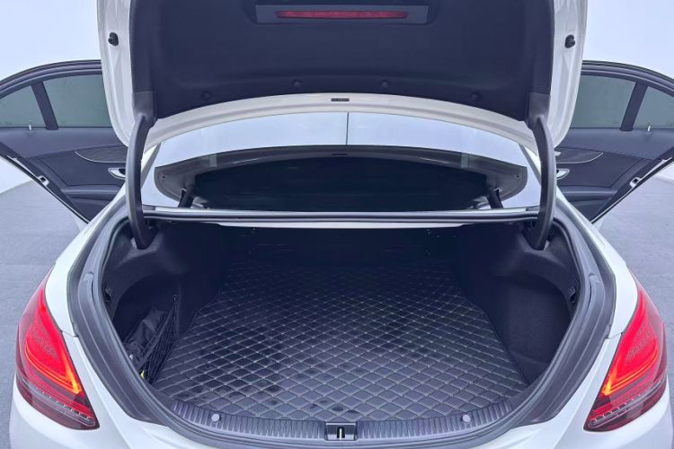 Used Mercedes-Benz C-Class 2021 C 200 L Fashion Edition Sport Version
