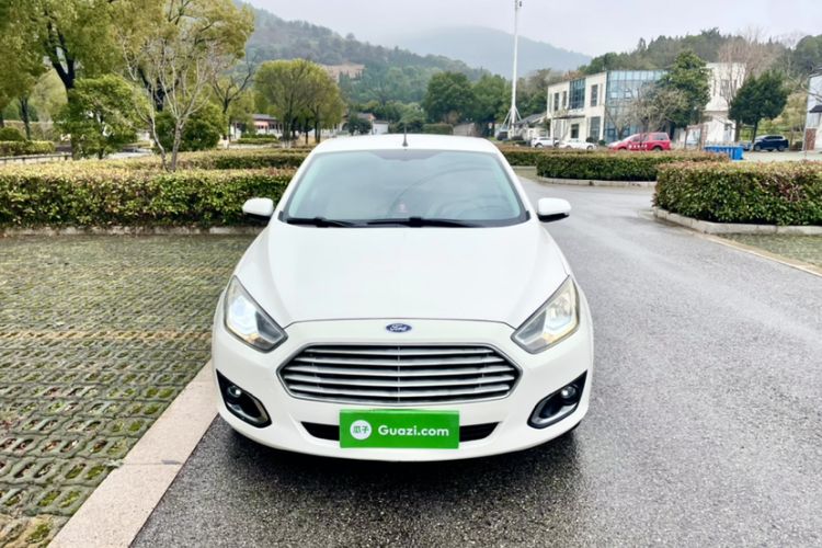 Used Ford Escort 2015 1.5L Automatic Comfort Edition
