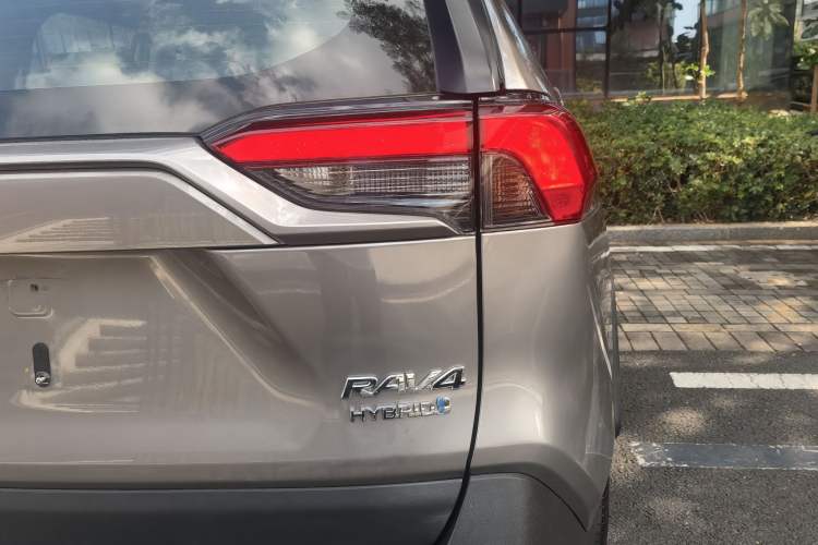 Used Toyota RAV4 2020 Dual-Engine 2.5L E-CVT Four-Wheel Drive Elite Edition
