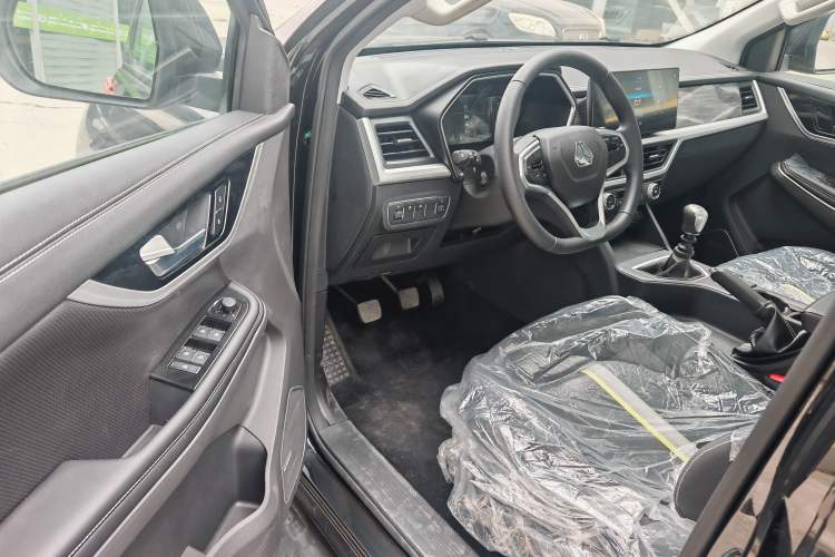 Used  BOLDEN 2024 Commercial 2.0T Manual Diesel 4x4 Long Wheelbase Youth Edition