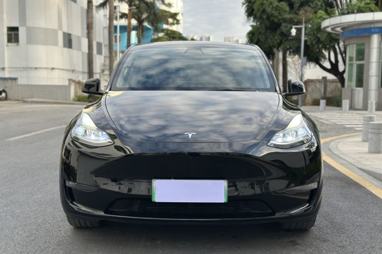Used Tesla Model Y 2021 Long-Range All-Wheel-Drive Version