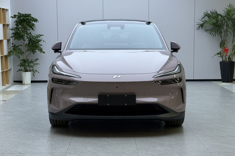 Used ONVO L60 2024 60 kWh Rear-Drive Version