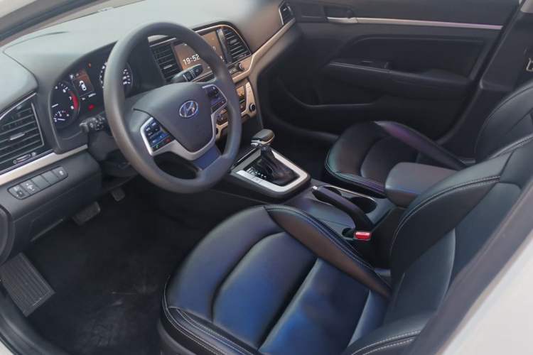 Used Hyundai Elantra 2016 1.6L Automatic ZhiXuan – Elite Version