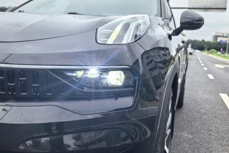 Used Lynk & Co 05 2020 2.0TD Four-Wheel Drive HypeHalo
