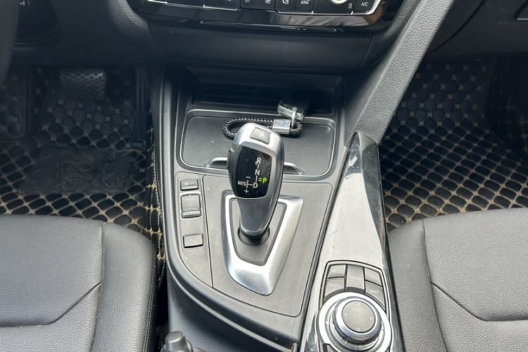 Used BMW 3 Series 2016 320Li Fashion Model
