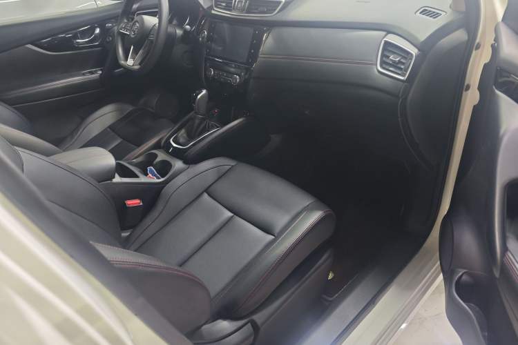 Used Nissan Qashqai 2022 2.0L CVT XV Smart Enjoyment Version
