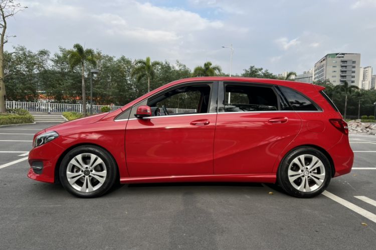 Used Mercedes-Benz B-Class 2015 B 200 Fashion Model