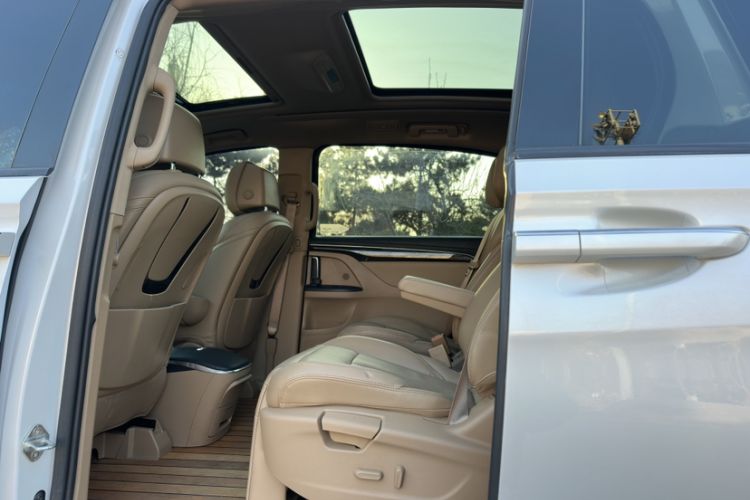 Used Buick GL8 2018 ES 28T Luxury Model China VI Standard
