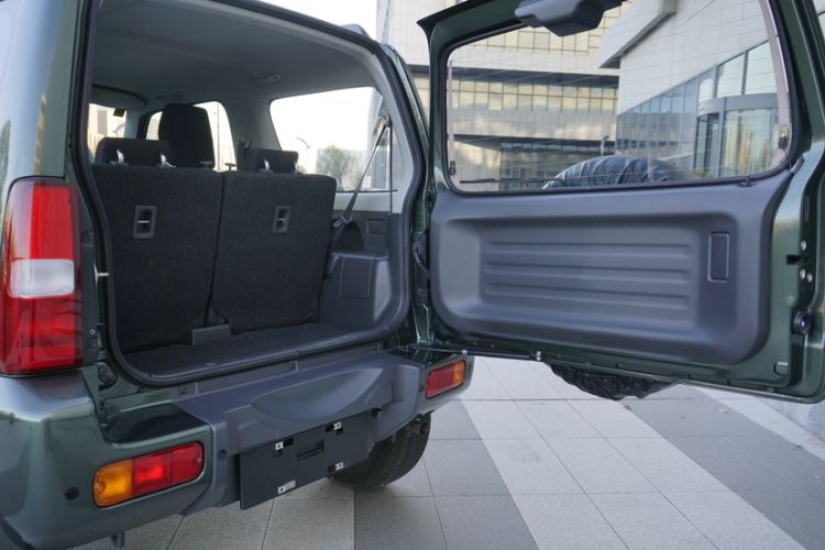 Used Suzuki Jimny 2015 1.3 AT JLX
