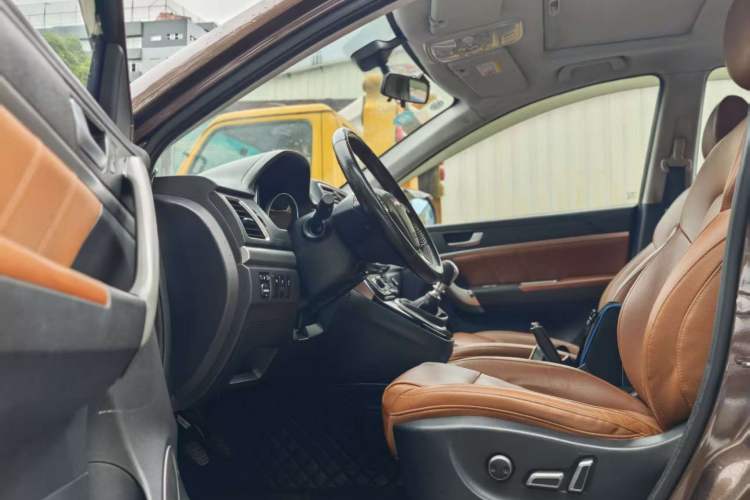 Used Haval H6 2014 Sport Version 1.5T Manual Two-Wheel Drive Elite Edition
