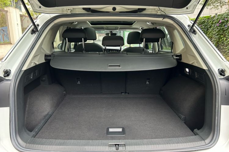 Used Volkswagen Tayron 2020 280TSI Two-Wheel Drive Luxury Connect Edition
