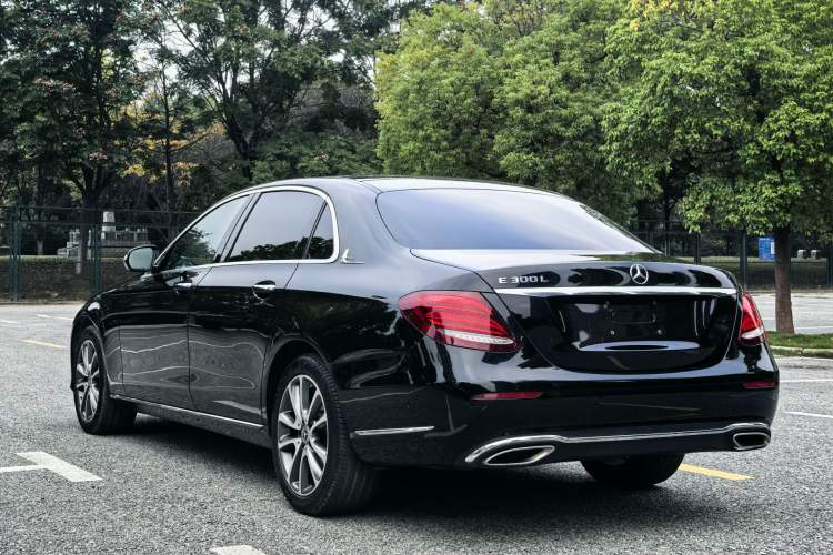 Used Mercedes-Benz E-Class 2019 Restyled E 300 L Luxury Edition
