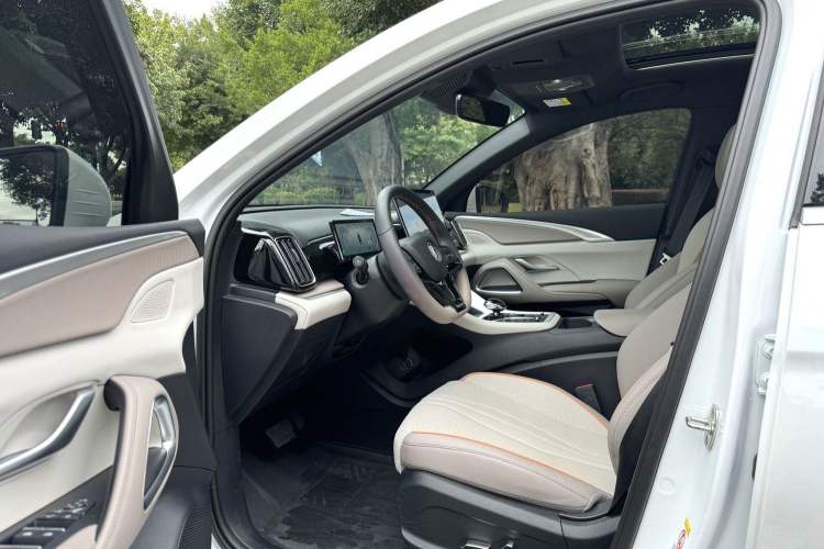 Used BYD Song Pro New Energy 2023 Champion Edition DM-i 110KM Excellence Model
