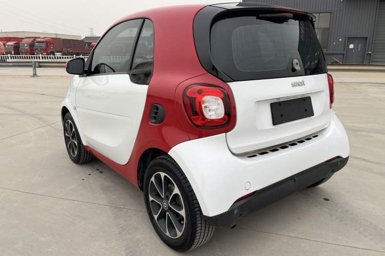 Used  fortwo 2015 1.0L 52 kW Hardtop Passion Edition