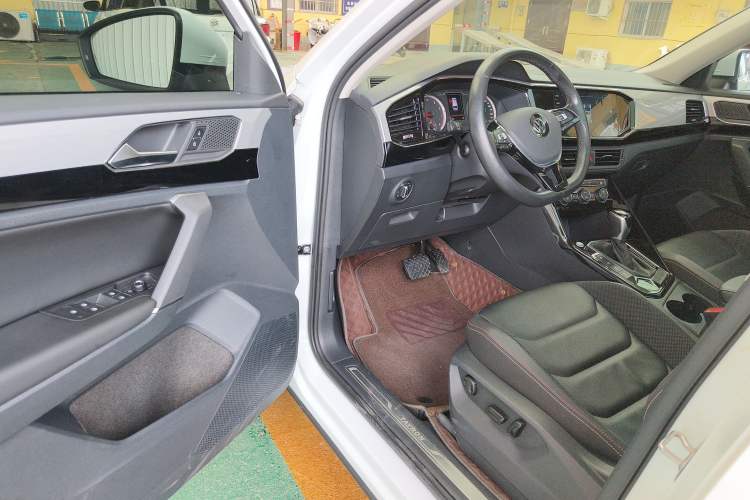 Used Volkswagen Tayron 2019 330TSI Two-Wheel Drive Luxury Model China VI Standard
