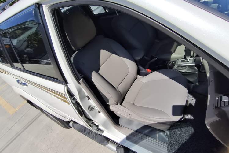 Used Mitsubishi Pajero Sport 2013 3.0L Automatic 4x4 Executive Edition
