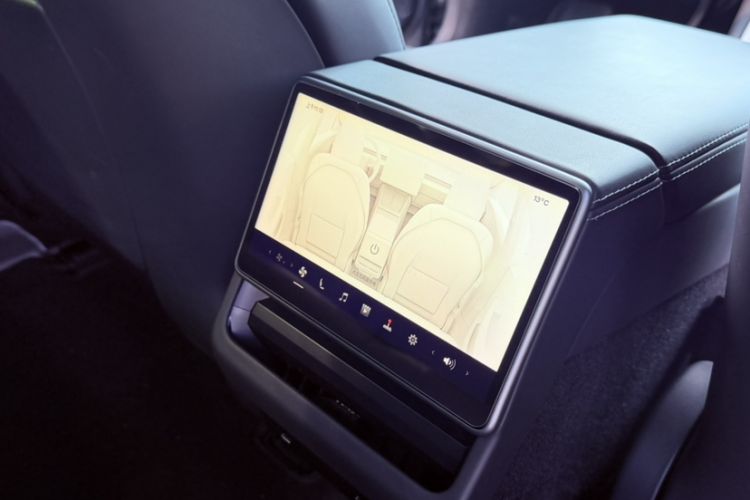 Used Tesla Model 3 2023 Rear-Wheel-Drive Version
